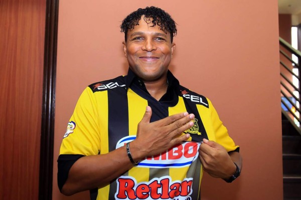 El Barcelona de Ecuador, rival de despedida de Carlos Pavón