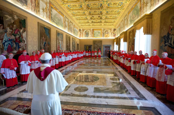 Papa Francisco se reúne desde mañana para reformar la Curia