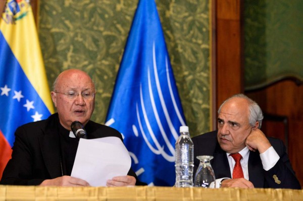 Venezuela acuerda convivencia pacífica para resolver crisis