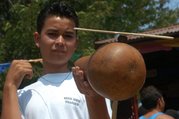 Un domingo para divertirse con juegos tradicionales
