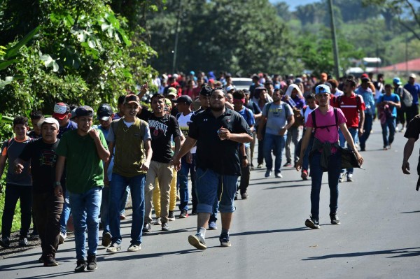 Giammattei afirma que México 'no dejará pasar' nueva caravana migrante