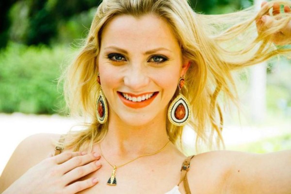 La árbitro más bella y sexy de Brasil desata euforia en las redes