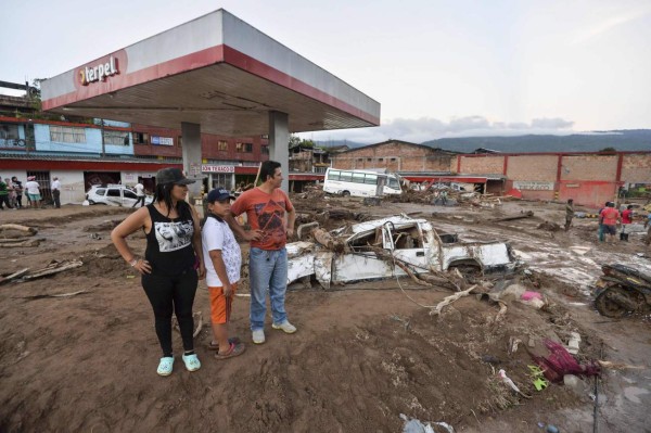 Desolación, destrucción y muerte: el drama después de la tormenta en Colombia