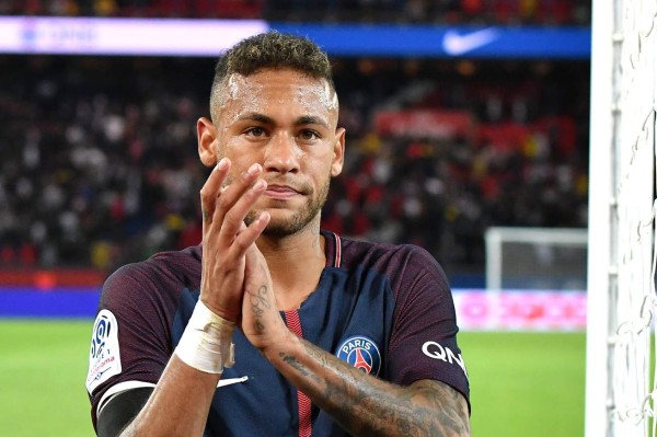 Neymar demanda al Barcelona ante la FIFA