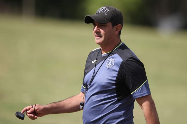 Diego Vázquez: 'Ni pensamos que tenemos ventaja”