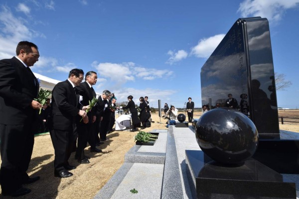 Japón conmemora sexto aniversario de devastador tsunami