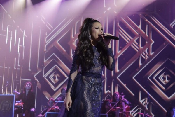 La Academia: Angie Flores da espectacular presentación y conquista a los jueces