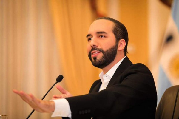 Nayib Bukele anuncia llegada de vacunas e inicio de inmunización