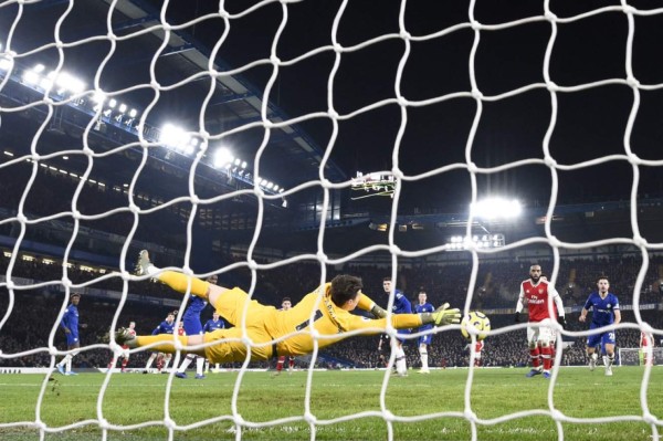 Chelsea y Arsenal igualaron en trepidante partido de Premier League