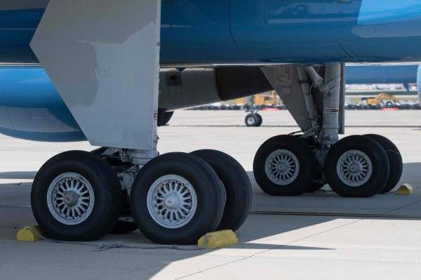 Air Force Two landing gear at Andrews Air Force Base, Maryland, on June 6, 2021, after US Vice President Kamal Harris was forced to return to base due to a technical issue. - A technical issue that involved landing gear forced Vice President Kamala Harris' plane to return to Andrews Air Force Base in Maryland about 25 minutes after she had left Sunday on a trip to Latin America. (Photo by JIM WATSON / AFP)
