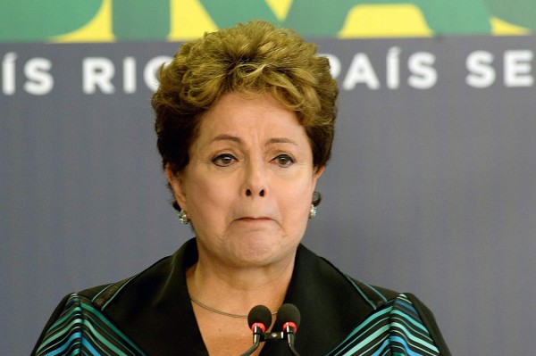 Congreso analiza pedido de juicio político contra Rousseff