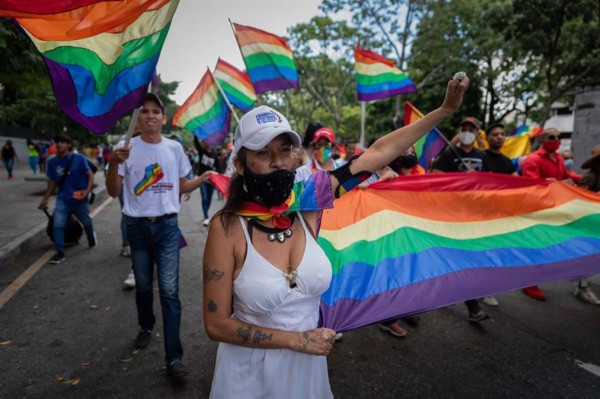 Comunidad LGBTI pide al Estado reforzar la defensa de sus derechos