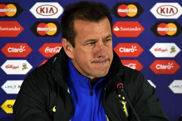 Dunga: 'Creo que soy afrodescendiente de tanto que les gusta pegarme'