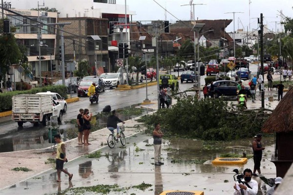 ¡México en alerta! Ingreso de huracán llama a la preocupación