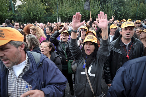 Troika llega a Grecia en medio de huelgas