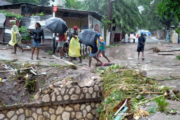 Gustav avanza hacia Islas Caimán como huracán