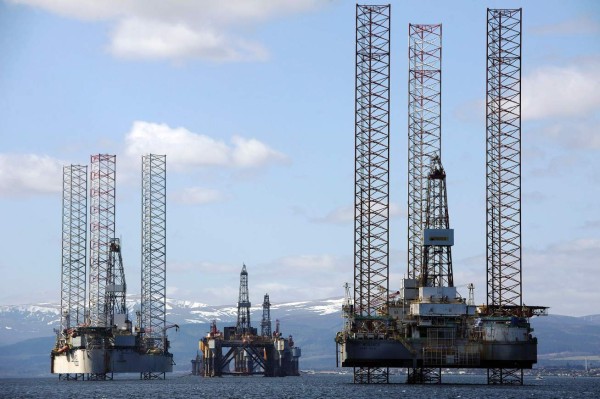 Petróleo sube a su mayor precio del año