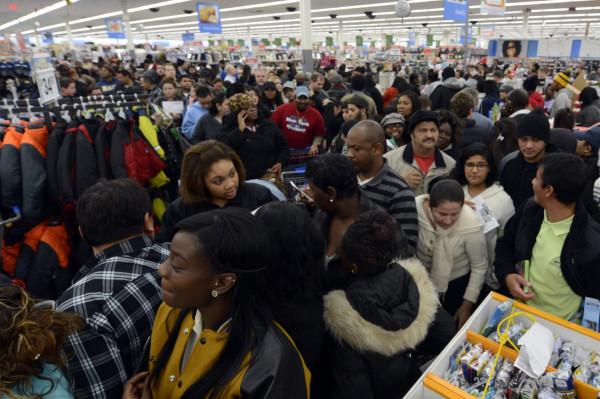 Vídeo: Locura por temporada de rebajas en Estados Unidos