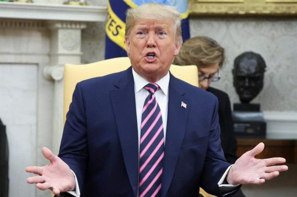 Comienza en San Diego campaña a favor del juicio político contra Trump