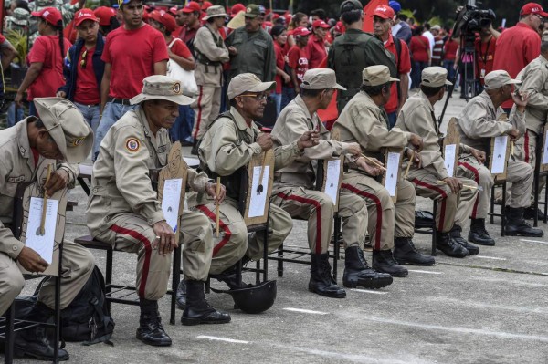 Venezuela cierra ejercicios militares con maniobras de combate