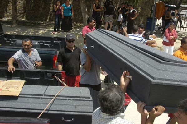 Honduras: Un día después de masacre en zapatería