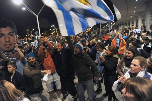 Aún no se conoce la hora en que Luis Suárez regresa a Uruguay