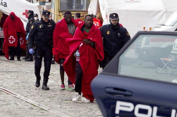 Rescatan 92 migrantes frente a cost española