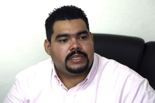 Transportistas se quejan por mora de permisos e ilegalidad de rutas