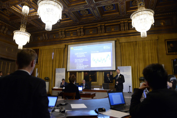 Tres estadounidenses ganan el Nobel de Economía