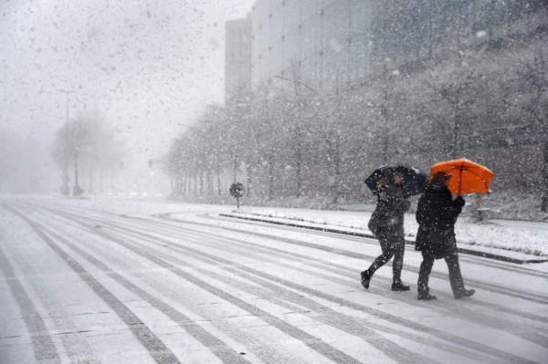 Primera nevada deja tres muertos en el oeste de EUA