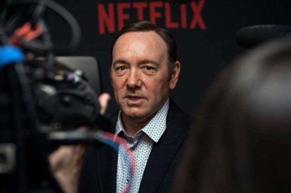 Ocho empleados de 'House of Cards' acusan a Kevin Spacey de abusos sexuales