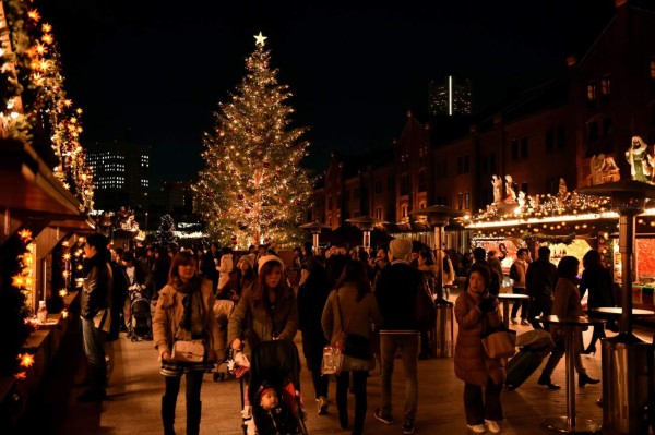 El mundo se ilumina por la Navidad