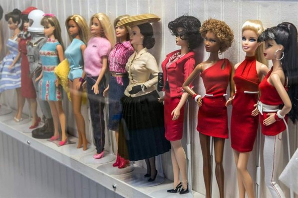 La muñeca Barbie, de fiesta en fiesta por su 60 cumpleaños