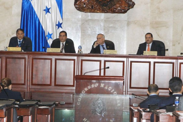 Aprueban en primer debate ley de protección a periodistas en Honduras