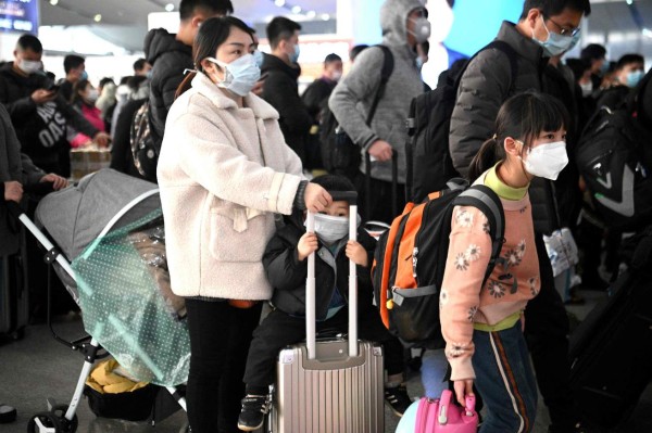 China dice que coronavirus está 'prácticamente contenido' en Wuhan