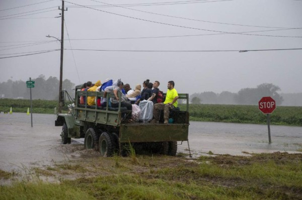 Florence se debilita pero deja 13 muertos y la amenaza de inundaciones en EEUU