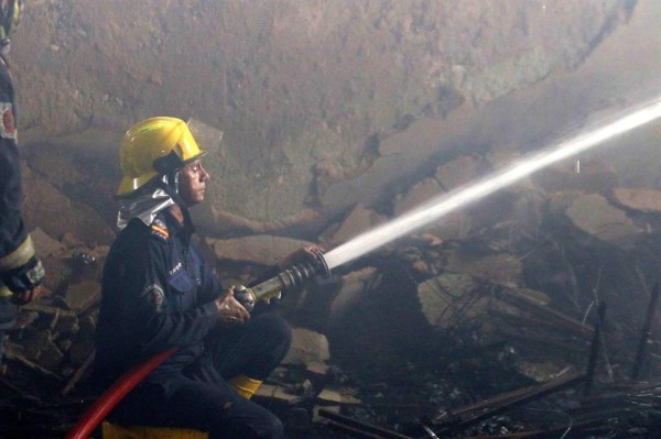 Al menos 15 muertos en un incendio dentro de una fábrica