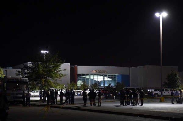 Tres muertos en tiroteo en cine de Luisiana