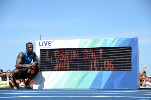Bolt gana sus primeros 100 m del año en carrera de exhibición en Rio