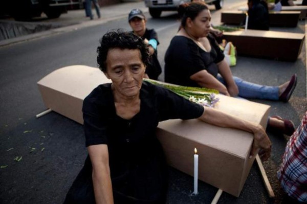 En Honduras más de 25 mujeres son asesinadas a diario, según organismos