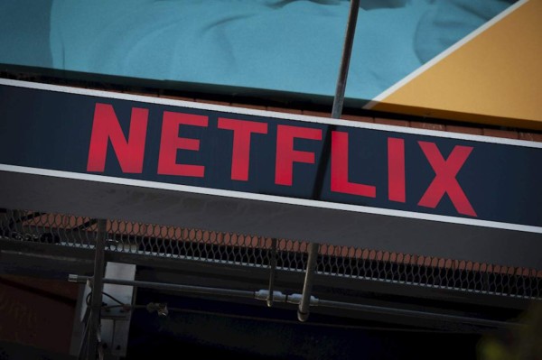 Netflix se plantea no rodar 'Red Notice' en Italia por el coronavirus