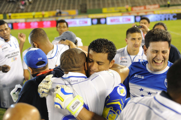 ¡Selección de Honduras clasifica al Mundial de Brasil 2014!