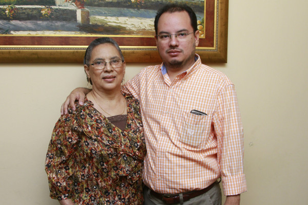 Martha Josefina Rivera festeja su cumpleaños