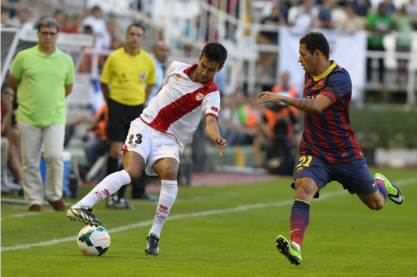 El Barça aniquila a un valiente Rayo Vallecano con triplete de Pedro