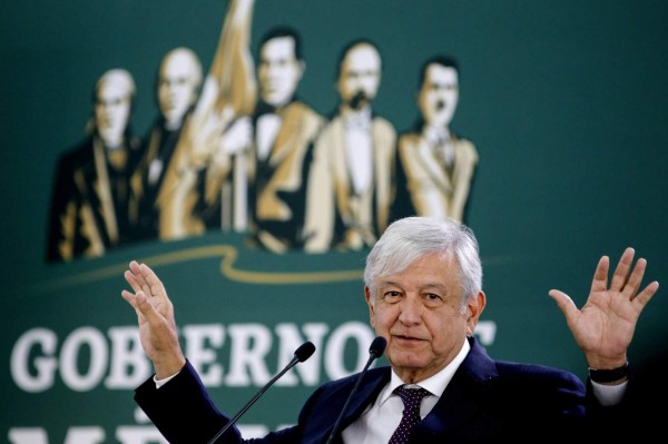 López Obrador acepta pedido de Maduro para mediar en crisis venezolana
