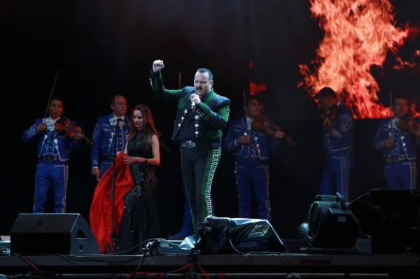 Artistas se unen por las víctimas de los sismos en México