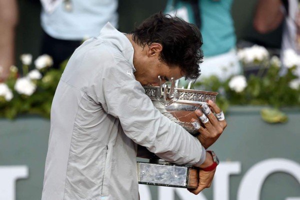 Nadal remonta a Djokovic y levanta su noveno Roland Garros
