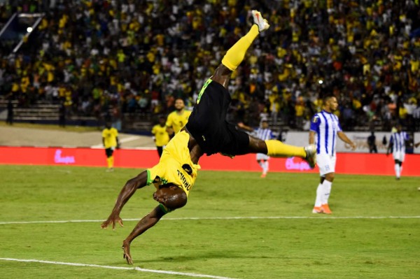 ¡Fue un baile! El golazo de Jamaica ante Honduras