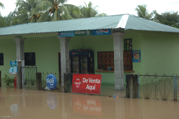 Destrozos y un muerto, el saldo del temporal