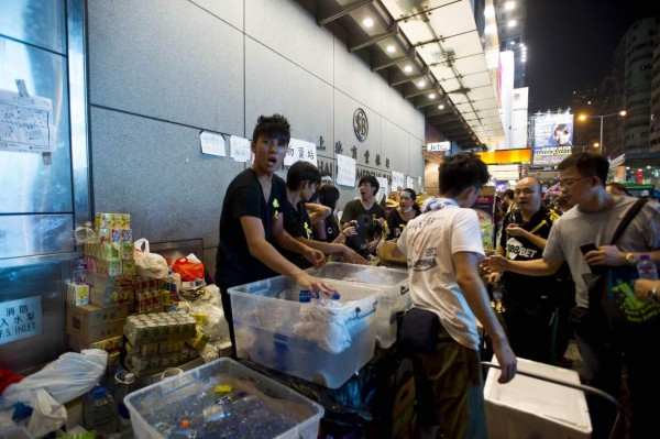 China prepara fiesta nacional y teme contagio de protestas